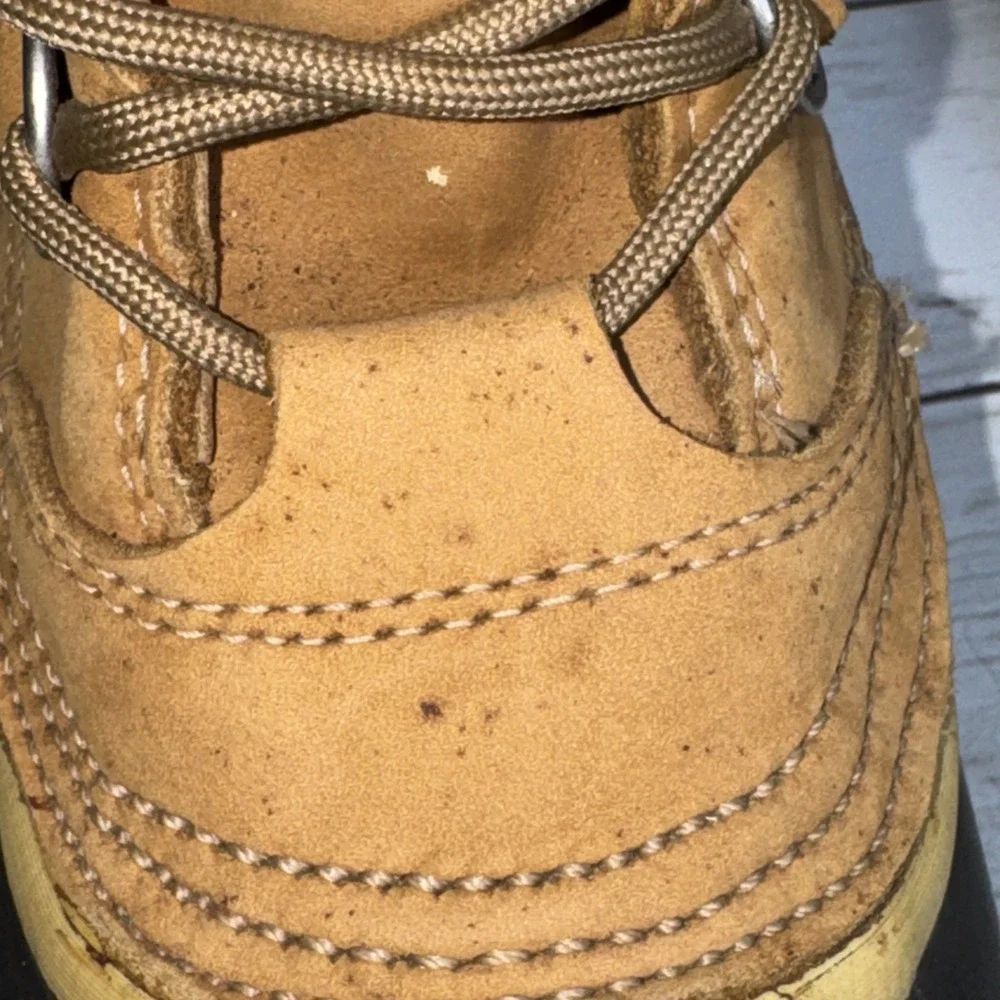 Sorel caribou women